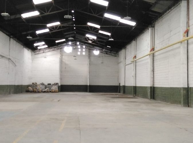 Bodega en arriendo en Zona Industrial No. 2, Itagüí, 2000 m² · foto 2 de 5