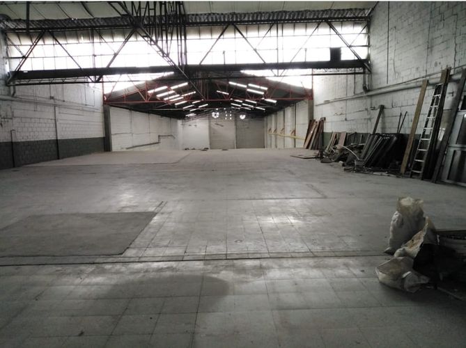 Bodega en arriendo en Zona Industrial No. 2, Itagüí, 2000 m² · foto 4 de 5