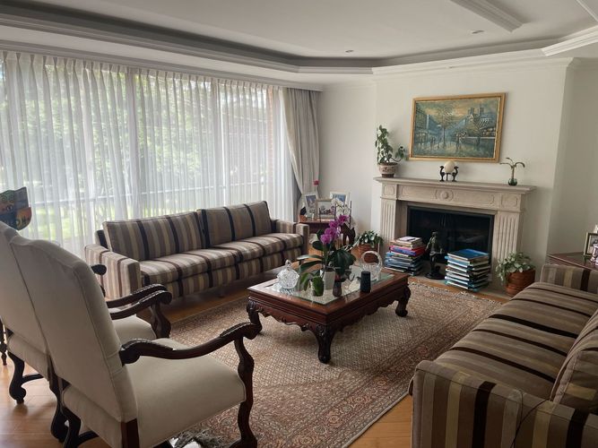 Apartamento de 3 alcobas en venta en San Patricio, Bogotá, 205 m² · foto 3 de 19