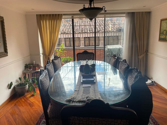 Apartamento de 3 alcobas en venta en San Patricio, Bogotá, 205 m² · foto 2 de 19