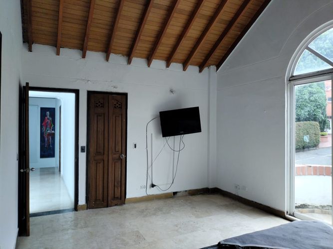 Casa de 3 alcobas en venta en San Lucas, Medellín, 540 m² · foto 13 de 20