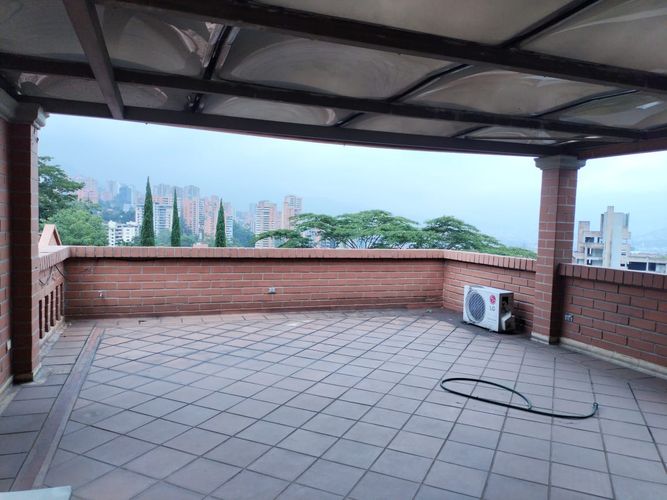 Casa de 3 alcobas en venta en San Lucas, Medellín, 540 m² · foto 20 de 20