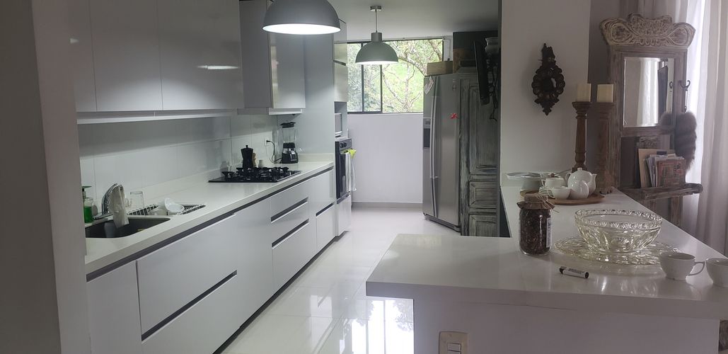 Apartamento de 3 alcobas en venta en Asomadera No.1, Medellín, 160 m² · foto 7 de 19