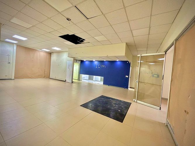 Local en venta en Noel, Medellín, 209 m² · foto 18 de 23