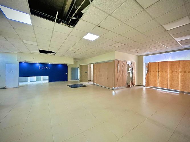Local en venta en Noel, Medellín, 209 m² · foto 19 de 23