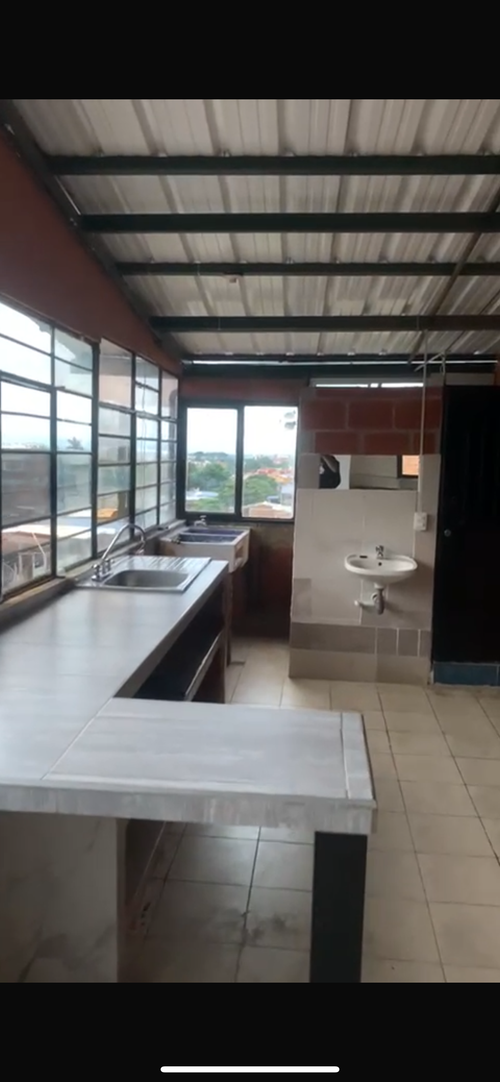 Casa de 9 alcobas en venta en El Jordan, Cali, 300 m² · foto 23 de 24