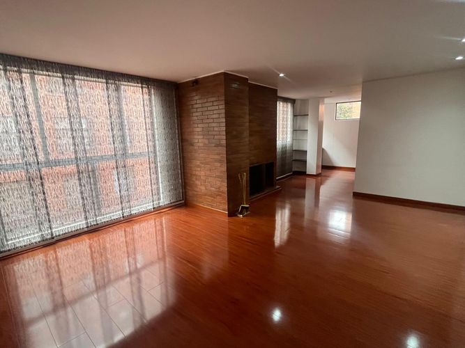 Apartamento de 2 alcobas en venta en Chico Norte, Bogotá, 113 m² · foto 13 de 24