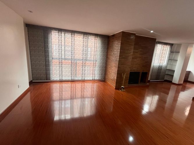 Apartamento de 2 alcobas en venta en Chico Norte, Bogotá, 113 m² · foto 14 de 24
