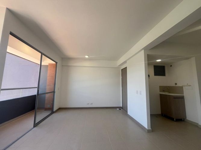 Apartamento de 3 alcobas en venta en El Porvenir, Rionegro, 77 m² · foto 2 de 17