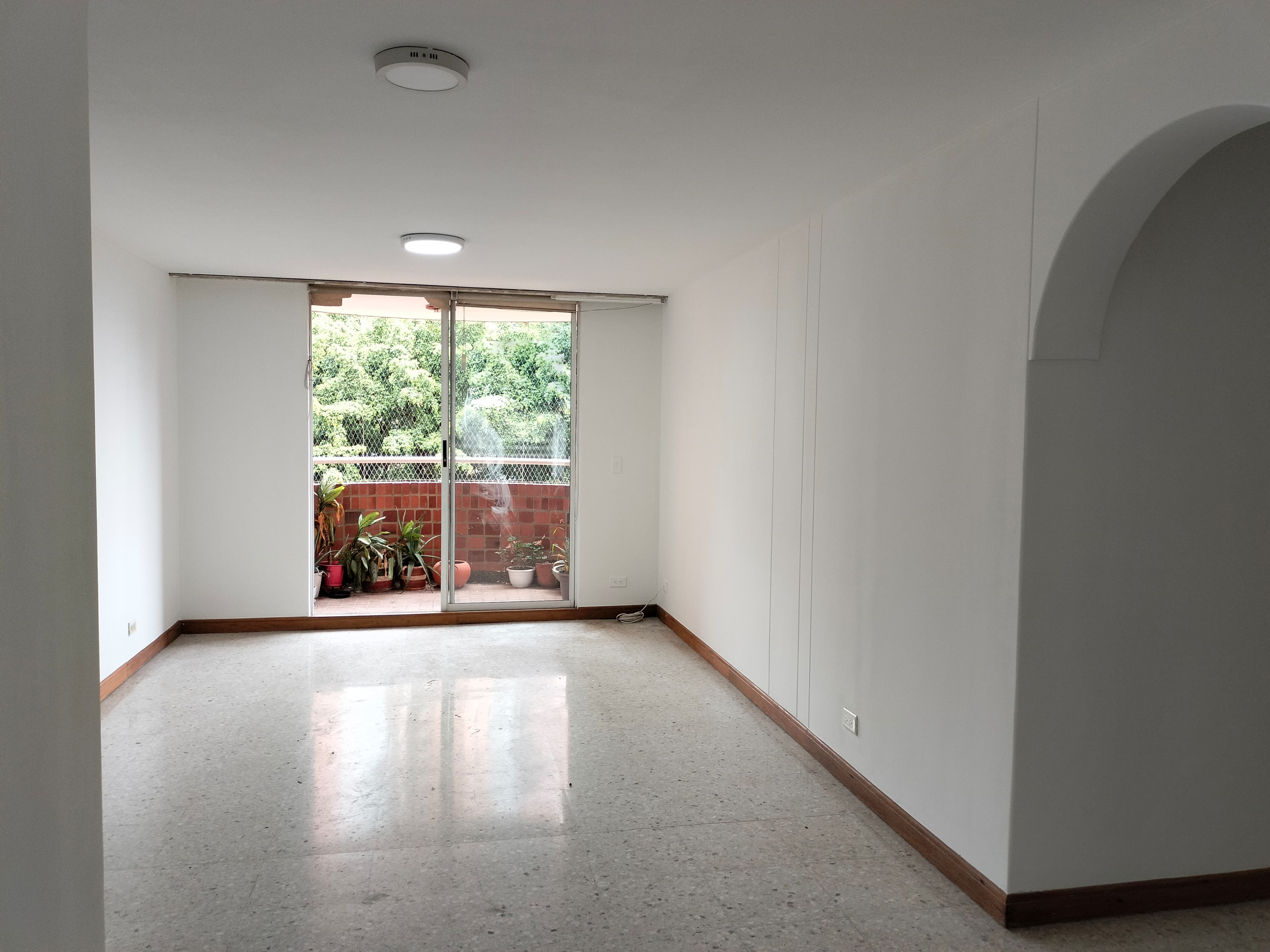 Apartamento en arriendo en El Poblado, Medellín · foto 3 de 20