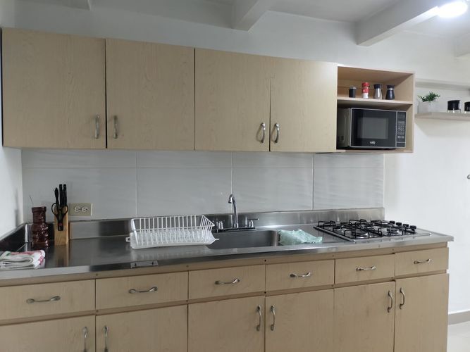 Apartamento de 3 alcobas en arriendo en El Poblado, Medellín, 100 m² · foto 5 de 16