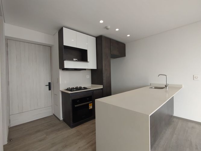 Apartaestudio en venta en Pinares Alto, Pereira, 70 m² · foto 3 de 9