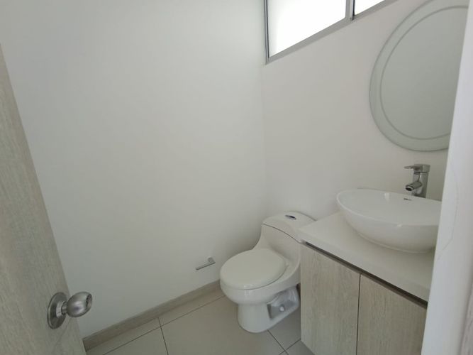 Casa de 3 alcobas en venta en Llano Grande, Rionegro, 162 m² · foto 8 de 11