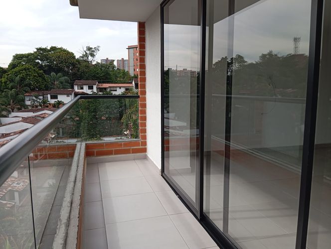 Apartamento de 3 alcobas en arriendo en Cumbres, Envigado, 110 m² · foto 7 de 7