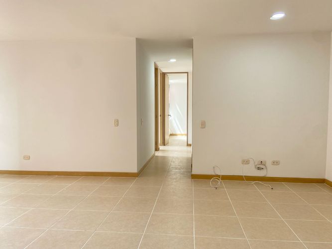 Apartamento de 3 alcobas en arriendo en San Jose, Sabaneta, 79 m² · foto 7 de 19