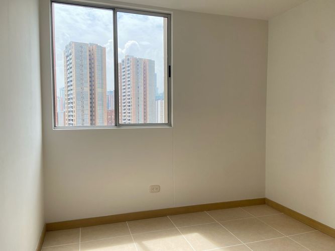 Apartamento de 3 alcobas en arriendo en San Jose, Sabaneta, 79 m² · foto 9 de 19