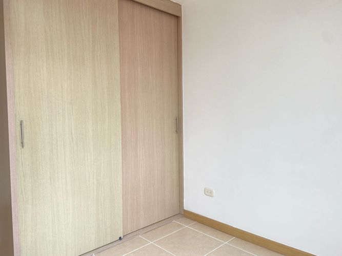 Apartamento de 3 alcobas en arriendo en San Jose, Sabaneta, 79 m² · foto 13 de 19