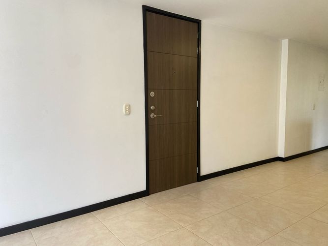 Apartamento de 2 alcobas en arriendo en San Jose, Sabaneta, 79 m² · foto 8 de 19