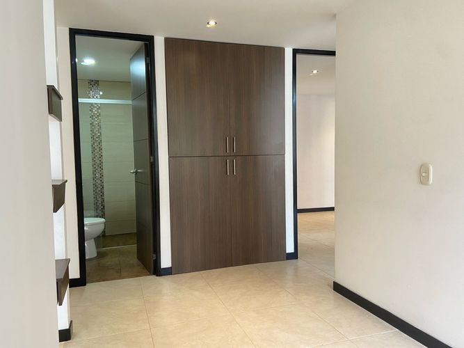 Apartamento de 2 alcobas en arriendo en San Jose, Sabaneta, 79 m² · foto 10 de 19