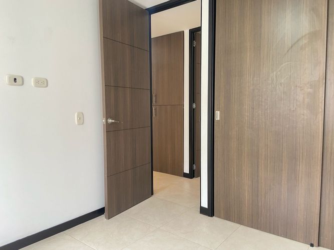 Apartamento de 2 alcobas en arriendo en San Jose, Sabaneta, 79 m² · foto 11 de 19