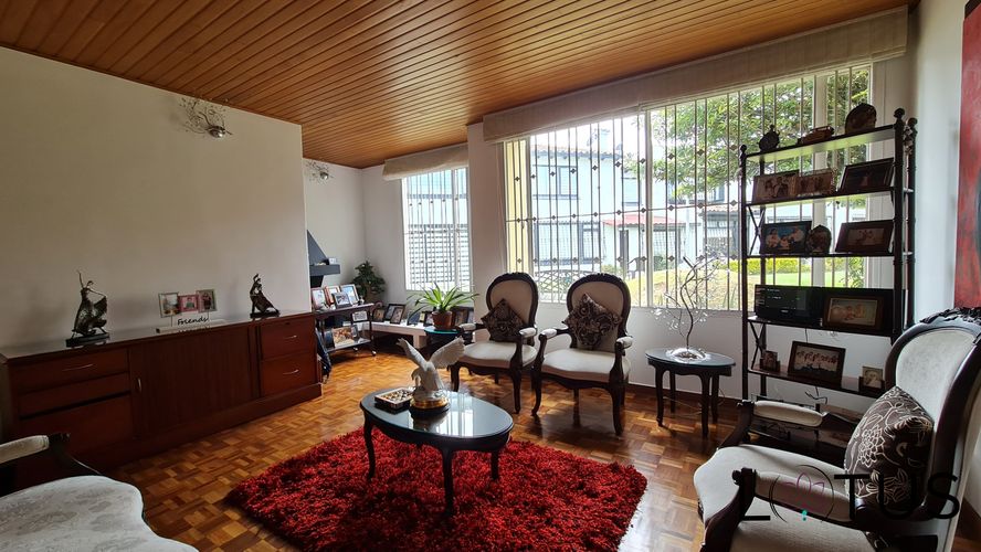 Casa de 4 alcobas en arriendo en La Floresta, Bogotá, 250 m² · foto 5 de 24