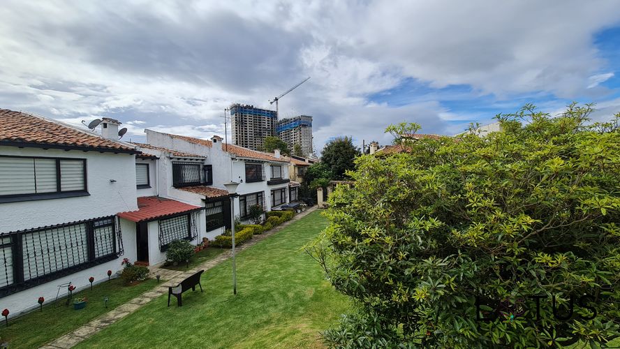 Casa de 4 alcobas en arriendo en La Floresta, Bogotá, 250 m² · foto 13 de 24