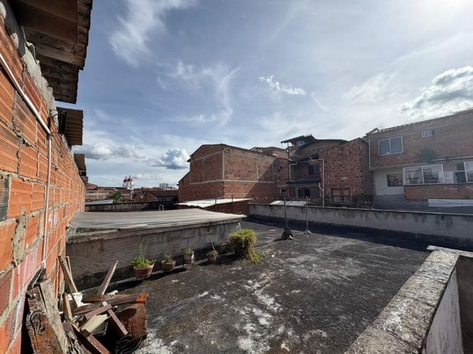 Casa de 6 alcobas en venta en Pantanillo, El Retiro, 349 m² · foto 8 de 10