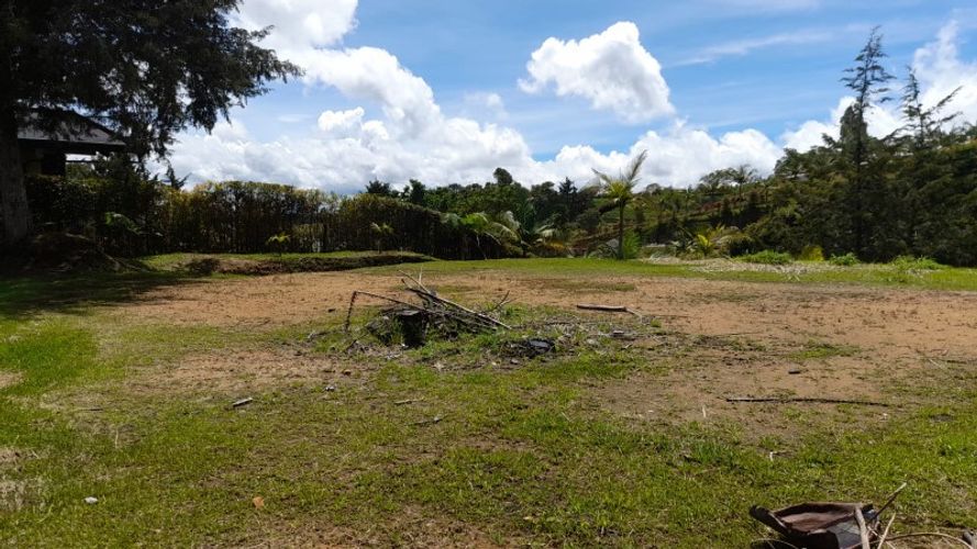 Lote en venta en La Ceja, 3300 m² · foto 3 de 8
