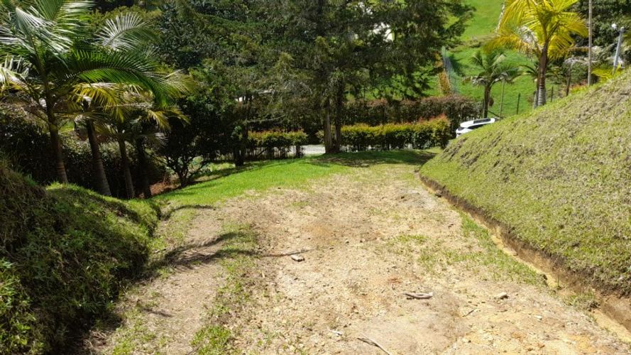 Lote en venta en La Ceja, 3300 m² · foto 5 de 8