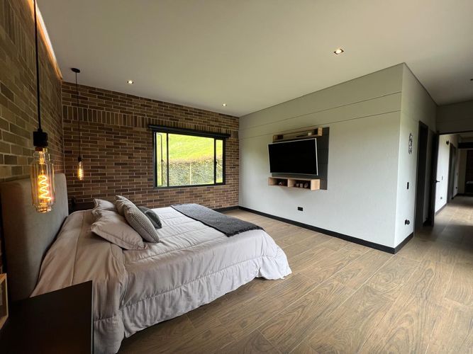 Casa de 3 alcobas en venta en Guamito, La Ceja, 375 m² · foto 12 de 19