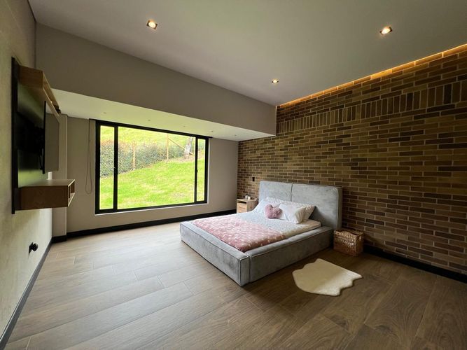 Casa de 3 alcobas en venta en Guamito, La Ceja, 375 m² · foto 13 de 19