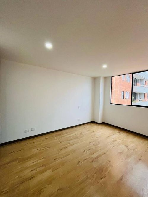 Apartamento de 3 alcobas en arriendo en Loma Del Escobero, Envigado, 105 m² · foto 7 de 19