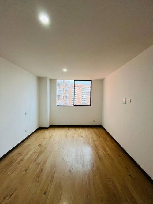 Apartamento de 3 alcobas en arriendo en Loma Del Escobero, Envigado, 105 m² · foto 8 de 19