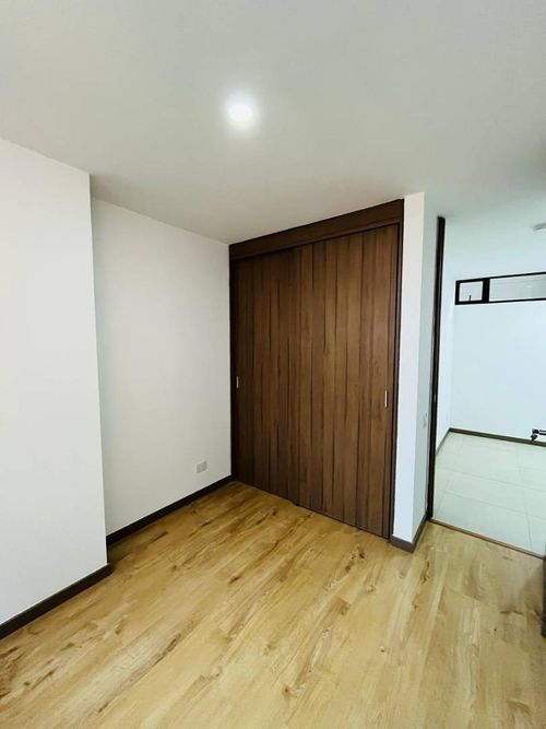 Apartamento de 3 alcobas en arriendo en Loma Del Escobero, Envigado, 105 m² · foto 13 de 19