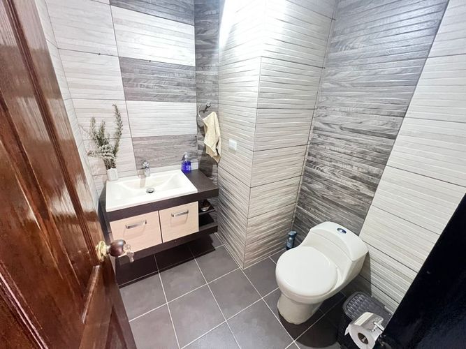 Casa de 5 alcobas en venta en Las Mercedes, Marinilla, 135 m² · foto 9 de 16