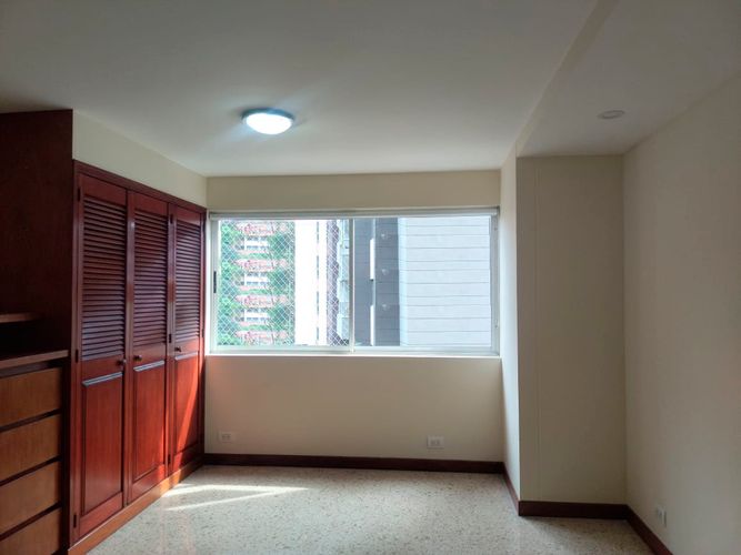 Apartamento de 3 alcobas en venta en El Poblado, Medellín, 142 m² · foto 12 de 18