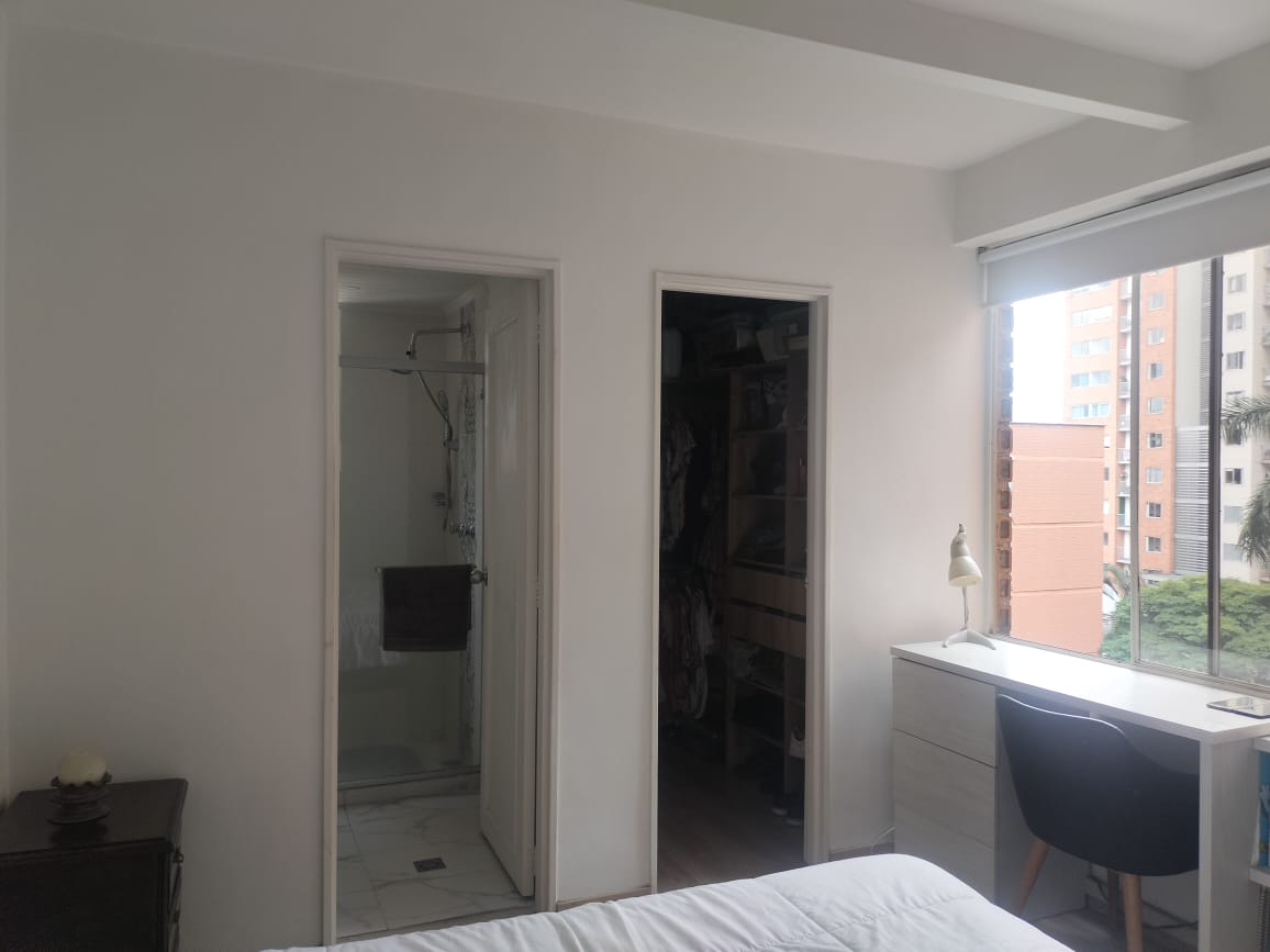 Apartamento en venta en El Poblado, Medellín · foto 7 de 16