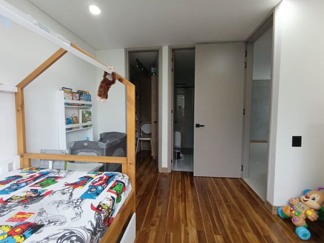 Apartamento de 3 alcobas en venta en El Poblado, Medellín, 230 m² · foto 13 de 19