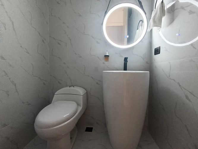 Apartamento de 3 alcobas en venta en El Poblado, Medellín, 230 m² · foto 18 de 19