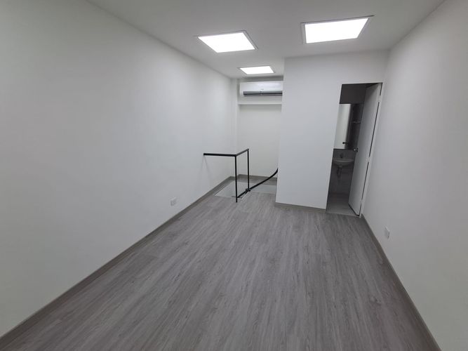 Local en arriendo en El Poblado, Medellín, 36 m² · foto 3 de 4