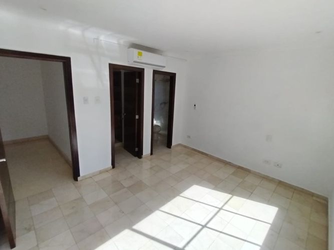 Casa de 3 alcobas en arriendo en Cr.La Castellana, Barranquilla, 280 m² · foto 12 de 24
