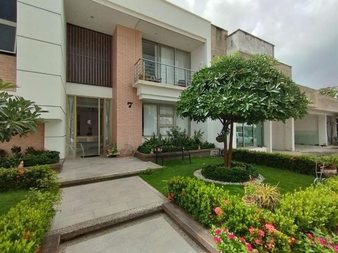 Casa de 4 alcobas en venta en Villa Campestre, Barranquilla, 406 m² · foto 2 de 24
