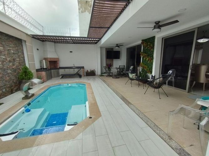 Casa de 4 alcobas en venta en Villa Campestre, Barranquilla, 406 m² · foto 10 de 24