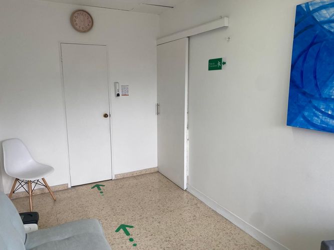 Consultorio en venta en El Poblado, Medellín, 37 m² · foto 3 de 15