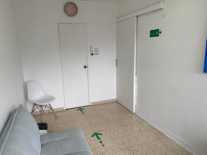 Consultorio en venta en El Poblado, Medellín, 37 m² · foto 7 de 15