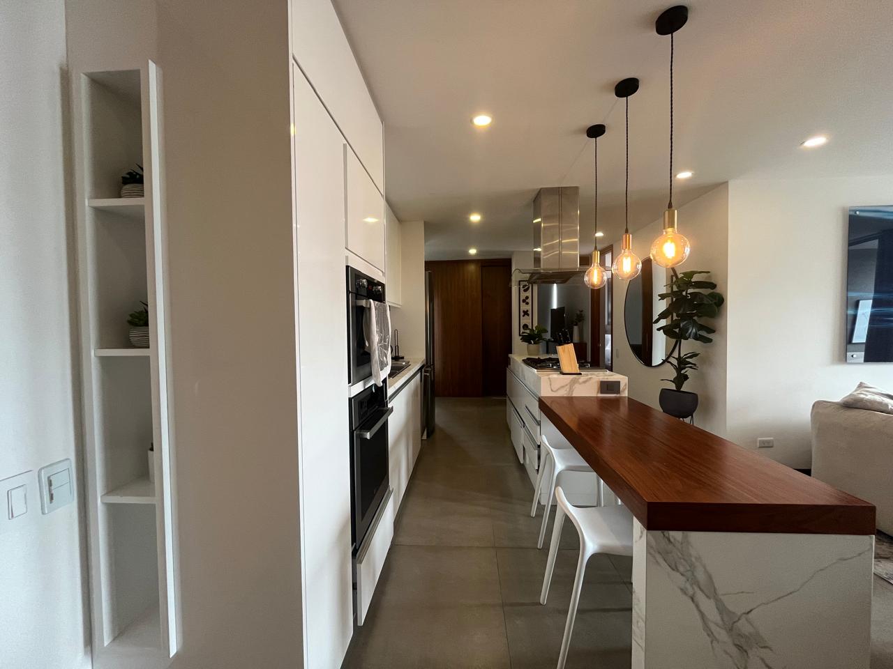 Apartamento en arriendo en El Poblado, Medellín · foto 7 de 15