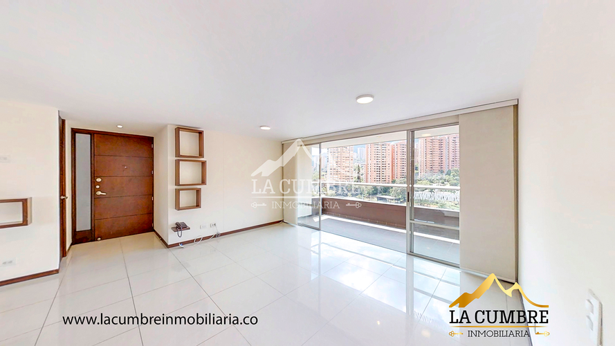 Apartamento de 3 alcobas en arriendo en Los Balsos, Medellín, 130 m² · foto 4 de 16