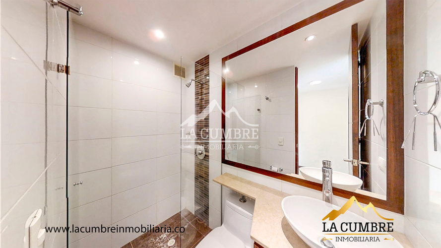 Apartamento de 3 alcobas en arriendo en Los Balsos, Medellín, 130 m² · foto 10 de 16
