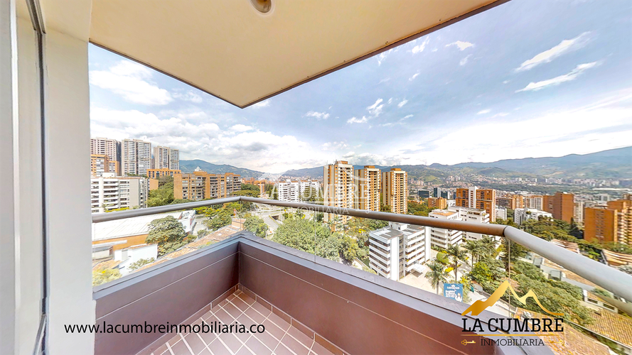 Apartamento de 3 alcobas en arriendo en Los Balsos, Medellín, 130 m² · foto 15 de 16
