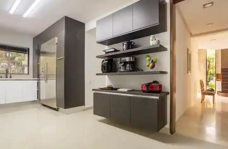 Casa de 3 alcobas en arriendo en Los Balsos, Medellín, 640 m² · foto 7 de 24